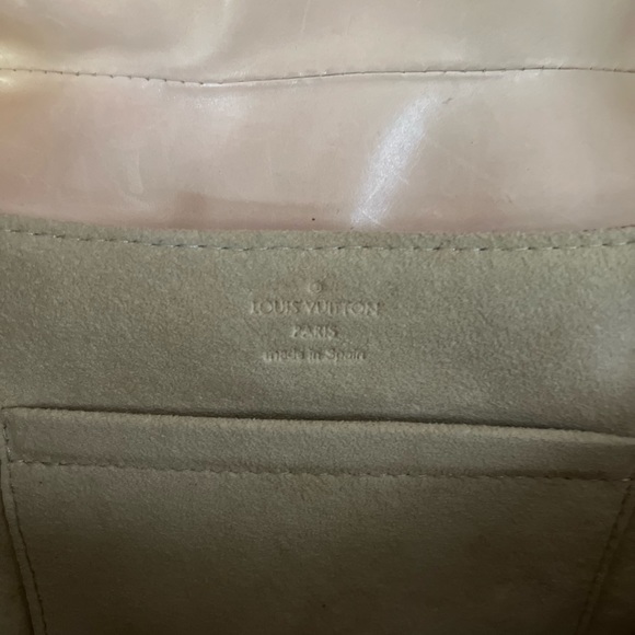 Louis Vuitton Leonor Hobo Handbag - Picture 8 of 8